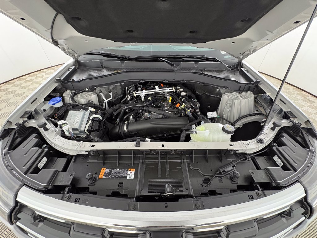 New 2026 Ford Explorer Active w/ Active Comfort Package RWD image 32