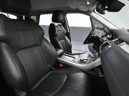 Used 2017 Land Rover Range Rover Evoque SE image 45