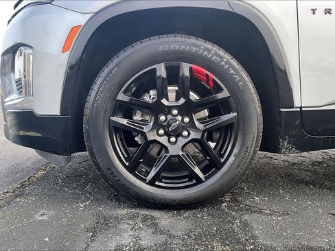 Used 2024 Chevrolet Traverse Premier w/ Redline Edition image 9