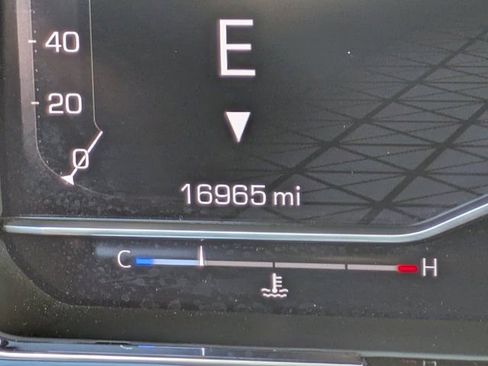 Used 2025 GMC Sierra 1500 SLT image 24