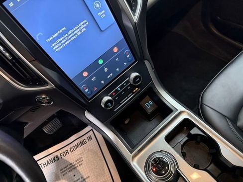 Used 2023 Ford Edge SEL image 28