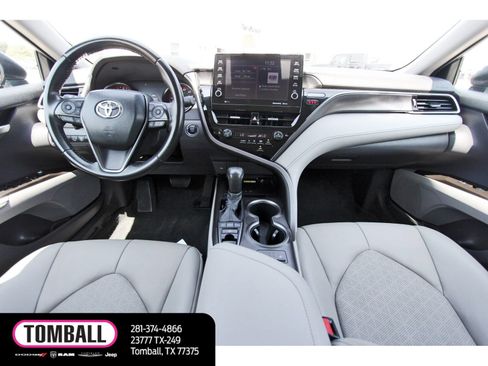 Used 2024 Toyota Camry XSE FWD image 10