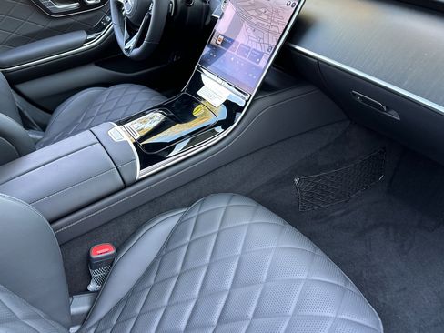New 2025 Mercedes-Benz S 580 4MATIC Sedan image 17