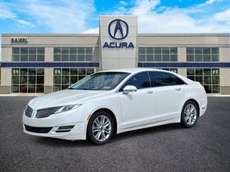 Used 2016 Lincoln MKZ image 1