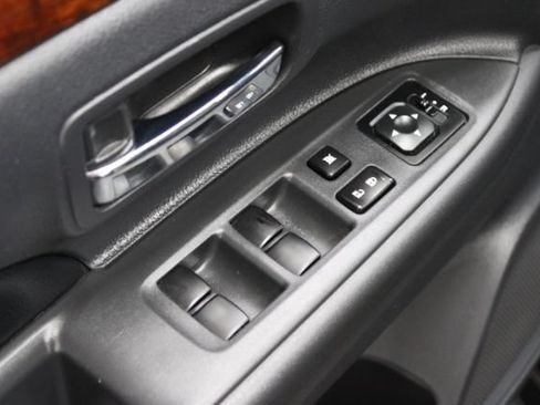 Used 2014 Mitsubishi Outlander GT AWD/4WD image 10