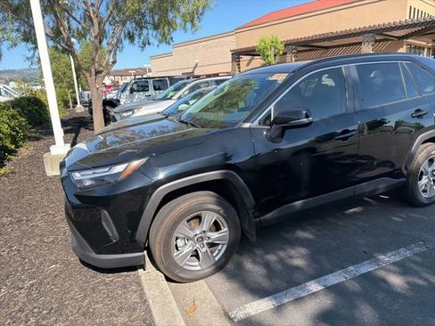 Used 2025 Toyota RAV4 XLE w/ Convenience Package AWD/4WD image 15