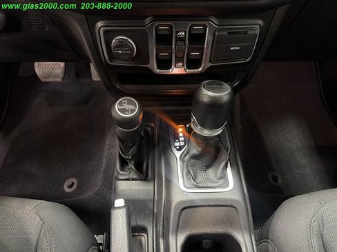 Used 2021 Jeep Gladiator Sport AWD/4WD image 24