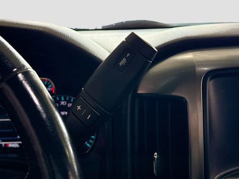 Used 2019 Chevrolet Silverado 1500 LT AWD/4WD image 17