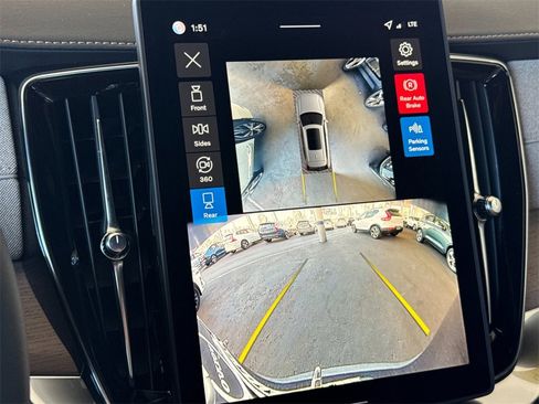 New 2026 Volvo XC90 T8 Plus image 20