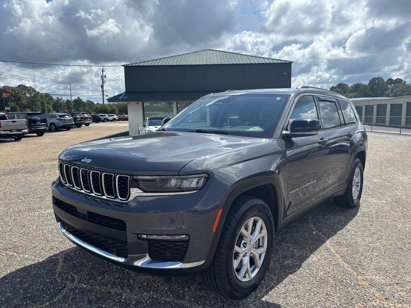 Used 2022 Jeep Grand Cherokee L Limited w/ Luxury Tech Group II AWD/4WD image 1
