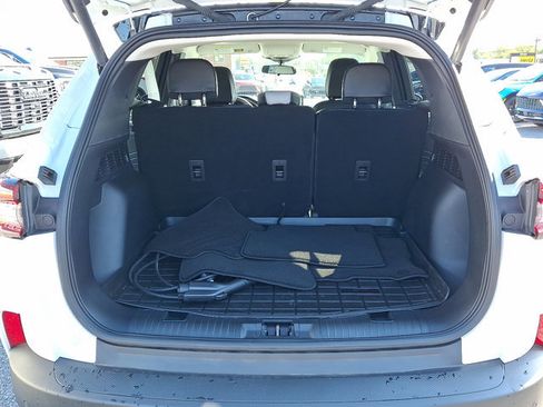 Used 2025 Ford Escape PHEV w/ Class II Trailer Tow Package image 29