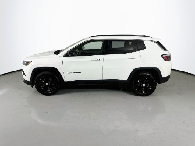 Used 2024 Jeep Compass Latitude AWD/4WD image 6