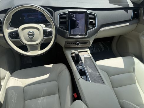 Certified 2024 Volvo XC90 B5 Plus w/ Protection Package Premier AWD/4WD image 12