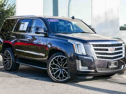 Used 2017 Cadillac Escalade Luxury