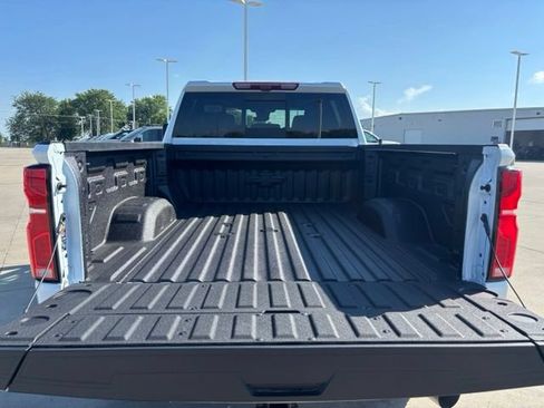 New 2026 Chevrolet Silverado 2500 High Country w/ High Country Premium Package AWD/4WD image 5