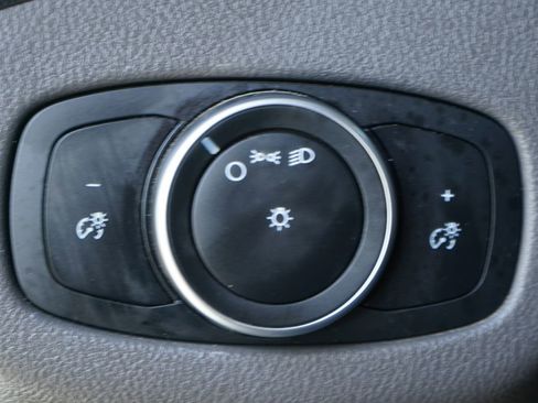 Used 2019 Ford Transit Connect XL image 18