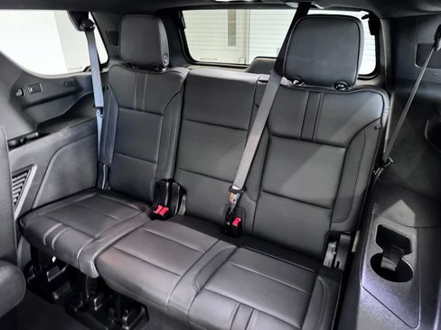 Certified 2025 Chevrolet Tahoe RST w/ Comfort Package AWD/4WD image 16