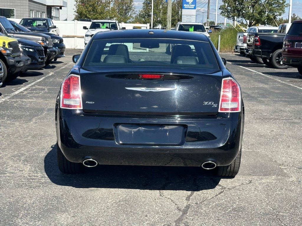 Used 2013 Chrysler 300 S AWD/4WD image 5