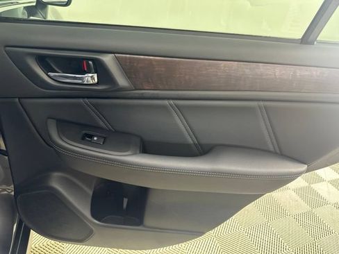 Used 2019 Subaru Outback 2.5i Limited AWD/4WD image 23