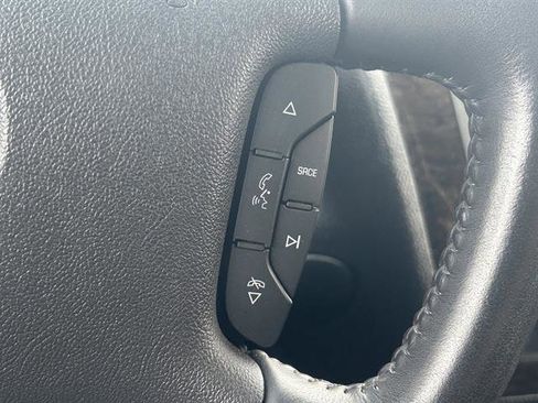 Used 2011 Cadillac DTS Limousine image 12