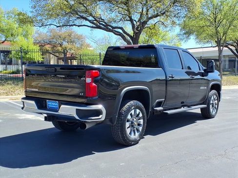 Used 2024 Chevrolet Silverado 2500 LT image 9