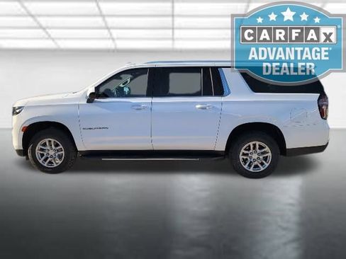 Used 2024 Chevrolet Suburban LT image 31