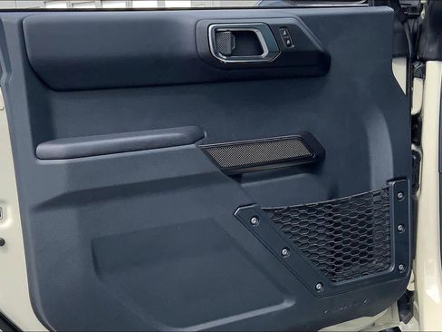 Certified 2025 Ford Bronco Badlands AWD/4WD image 22