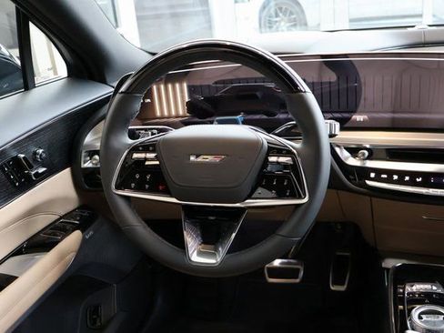 New 2026 Cadillac Lyriq V image 12