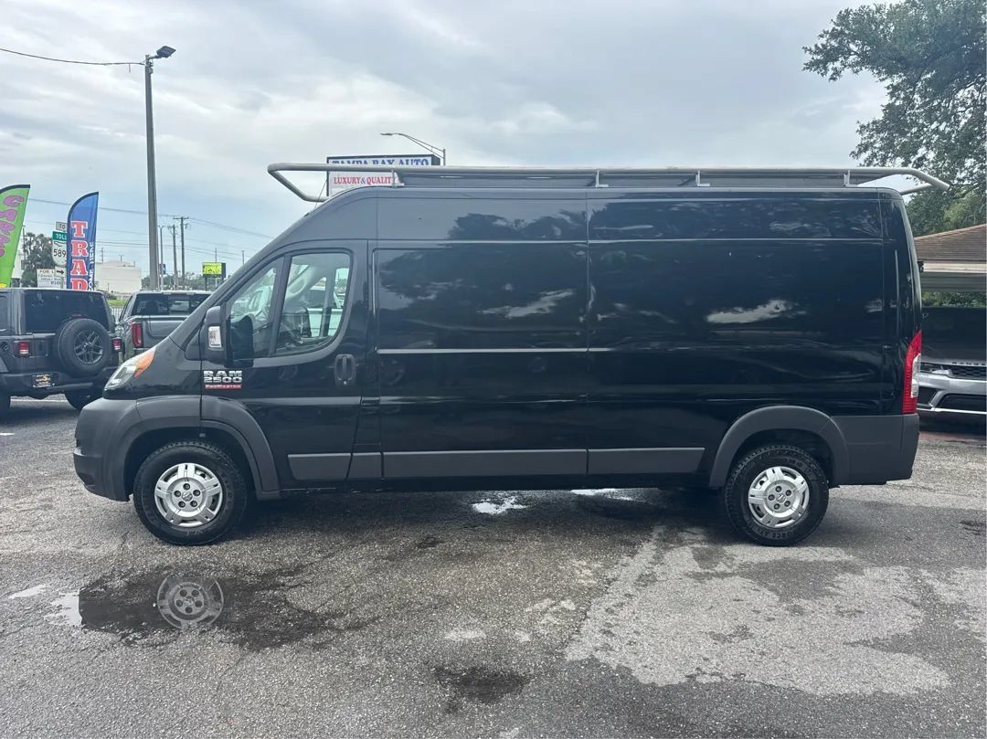 Used 2017 RAM ProMaster 2500 w/ Premium Appearance Group FWD image 8