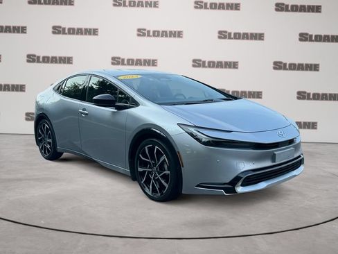 Used 2023 Toyota Prius Prime FWD image 7