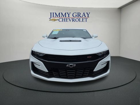 Used 2019 Chevrolet Camaro SS RWD image 8