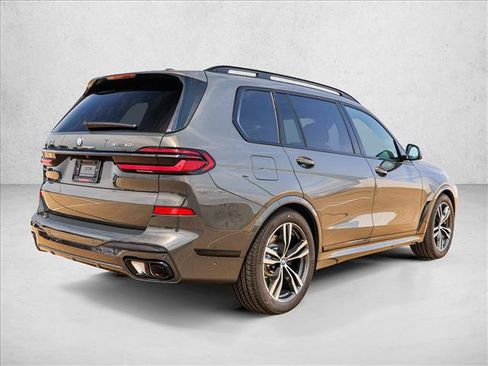 New 2027 BMW X7 xDrive40i w/ M Sport Package AWD/4WD image 5