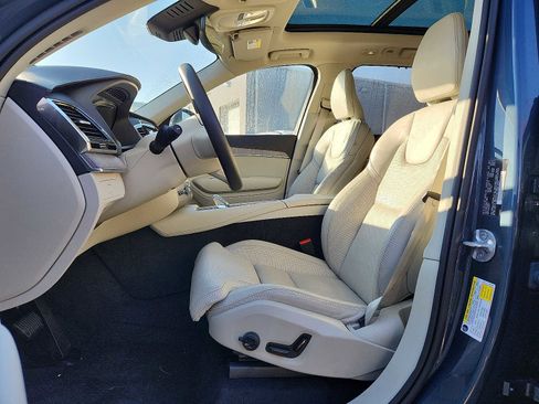 Certified 2024 Volvo XC90 B6 Ultimate image 13