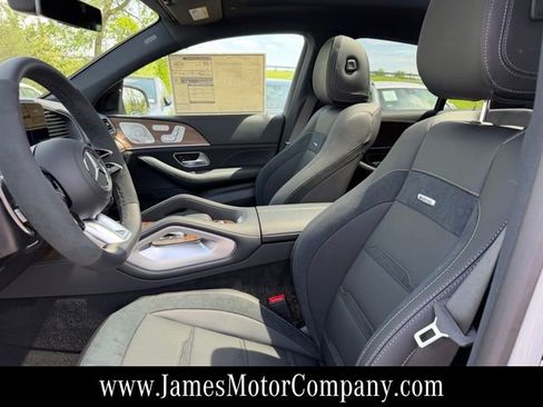 New 2026 Mercedes-Benz GLE 53 AMG 4MATIC Coupe image 13