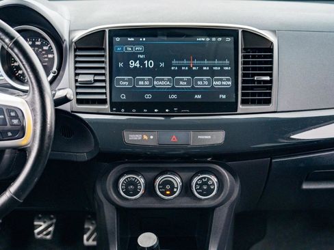 Used 2015 Mitsubishi Lancer Evolution GSR image 19