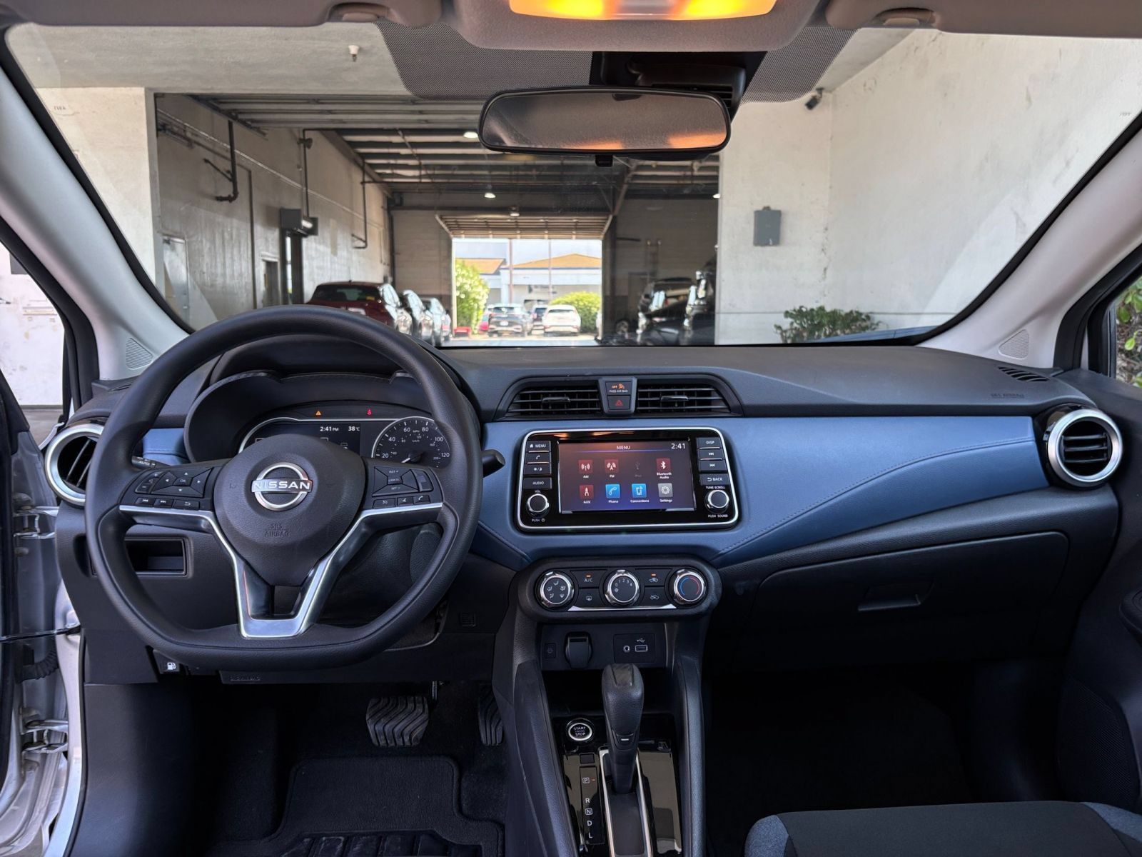 Used 2025 Nissan Versa SV FWD image 31