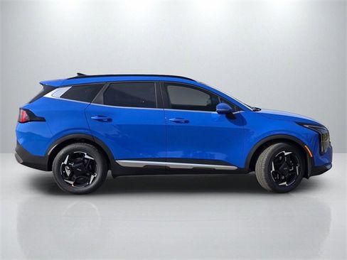 New 2026 Kia Sportage EX image 3