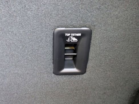 New 2026 Chevrolet Equinox ACTIV w/ Safety and Technology Package image 32