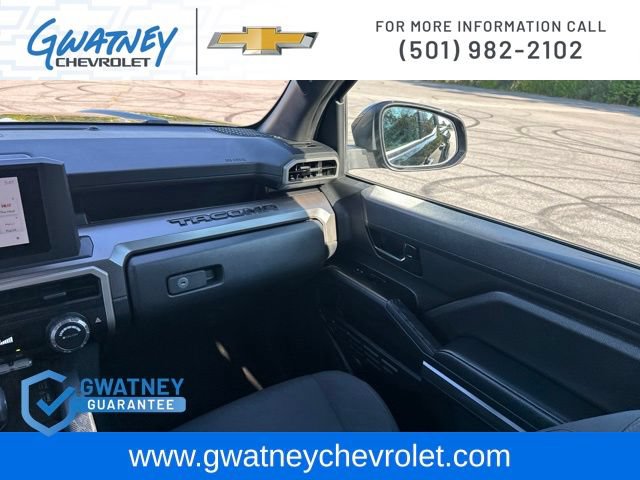 Used 2024 Toyota Tacoma SR5 AWD/4WD image 25