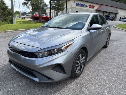 Used 2023 Kia Forte LXS FWD image 1