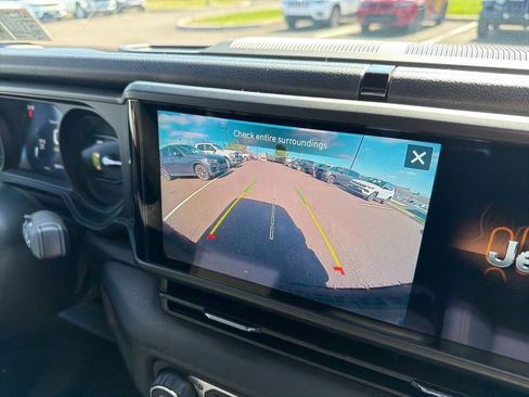 Certified 2025 Jeep Wrangler Unlimited Sport S 4xe image 22