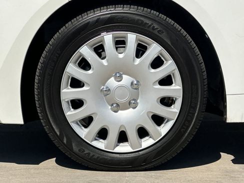 Used 2023 Toyota Corolla LE w/ Carpet Mat Package (TMS) FWD image 12