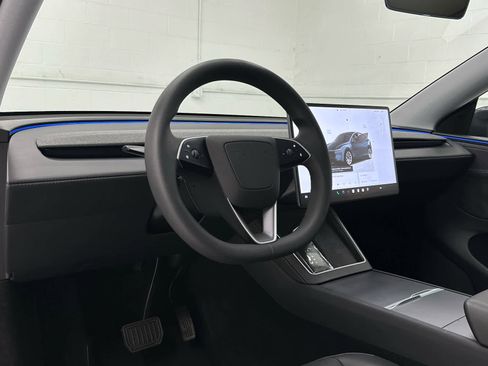 Used 2026 Tesla Model Y Long Range image 10
