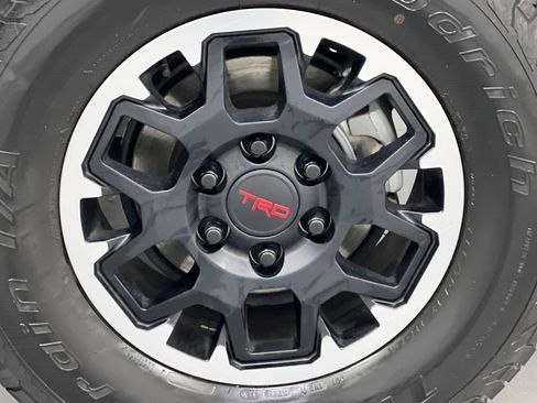 Used 2024 Toyota Tacoma TRD Off-Road AWD/4WD image 54