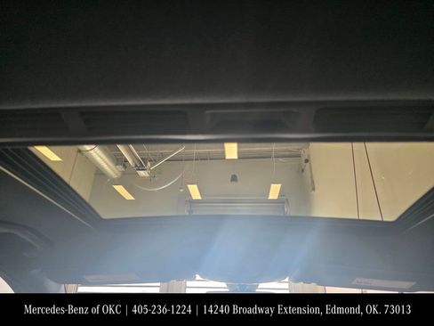 Used 2017 Mercedes-Benz E 300 4MATIC image 17