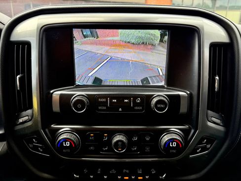 Used 2015 Chevrolet Silverado 1500 LTZ Z71 w/ LTZ Plus Package AWD/4WD image 20