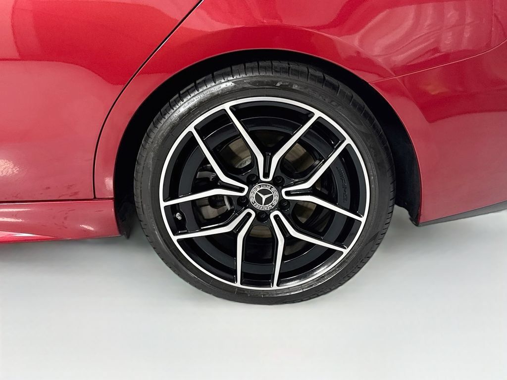 Used 2025 Mercedes-Benz C 300 Sedan image 31
