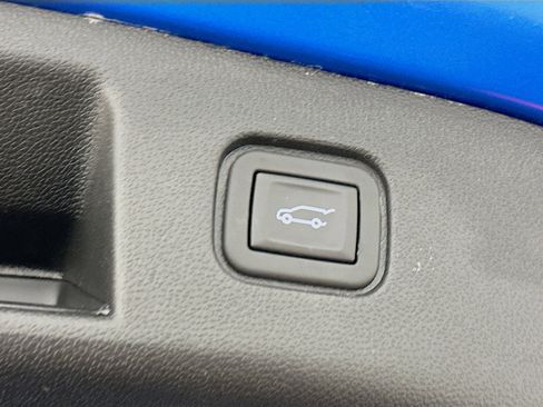 Used 2024 Chevrolet Blazer EV LT AWD/4WD image 32