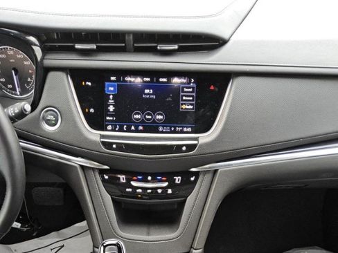 Used 2025 Cadillac XT5 Premium Luxury FWD image 7