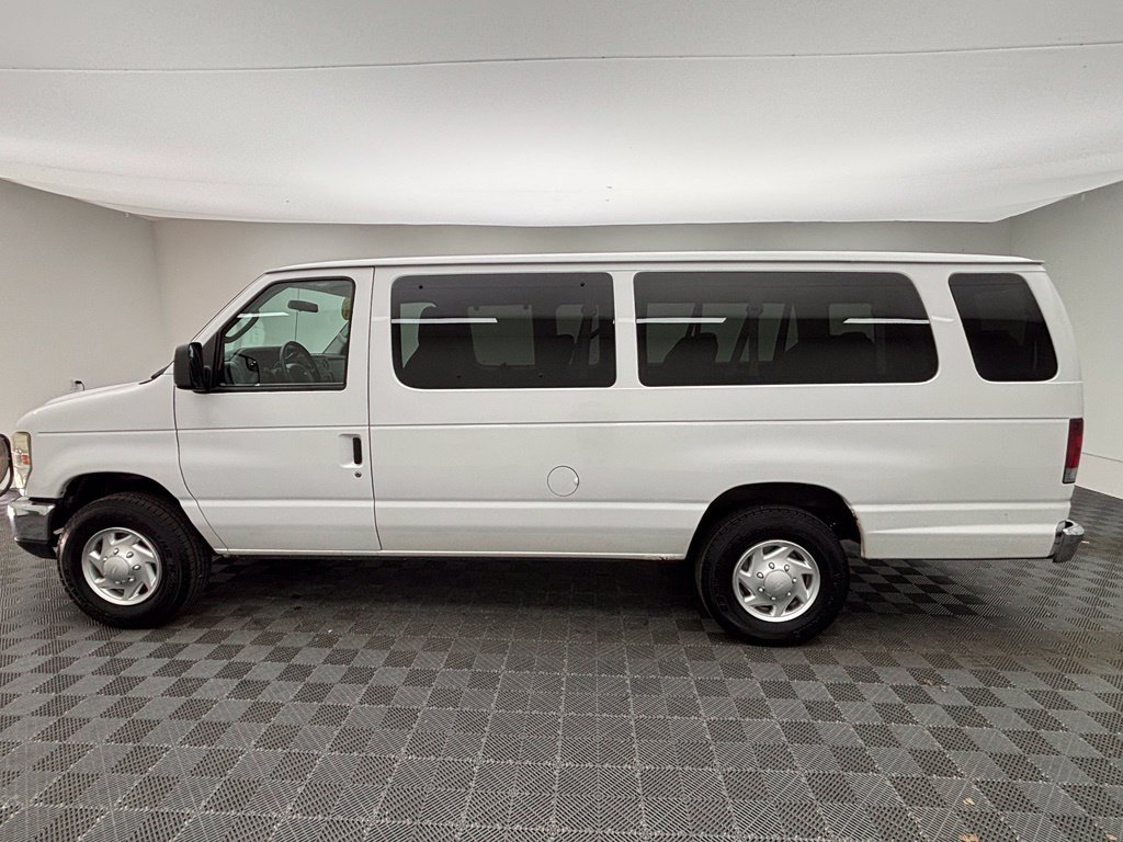 Used 2011 Ford E-350 and Econoline 350 XLT RWD image 12